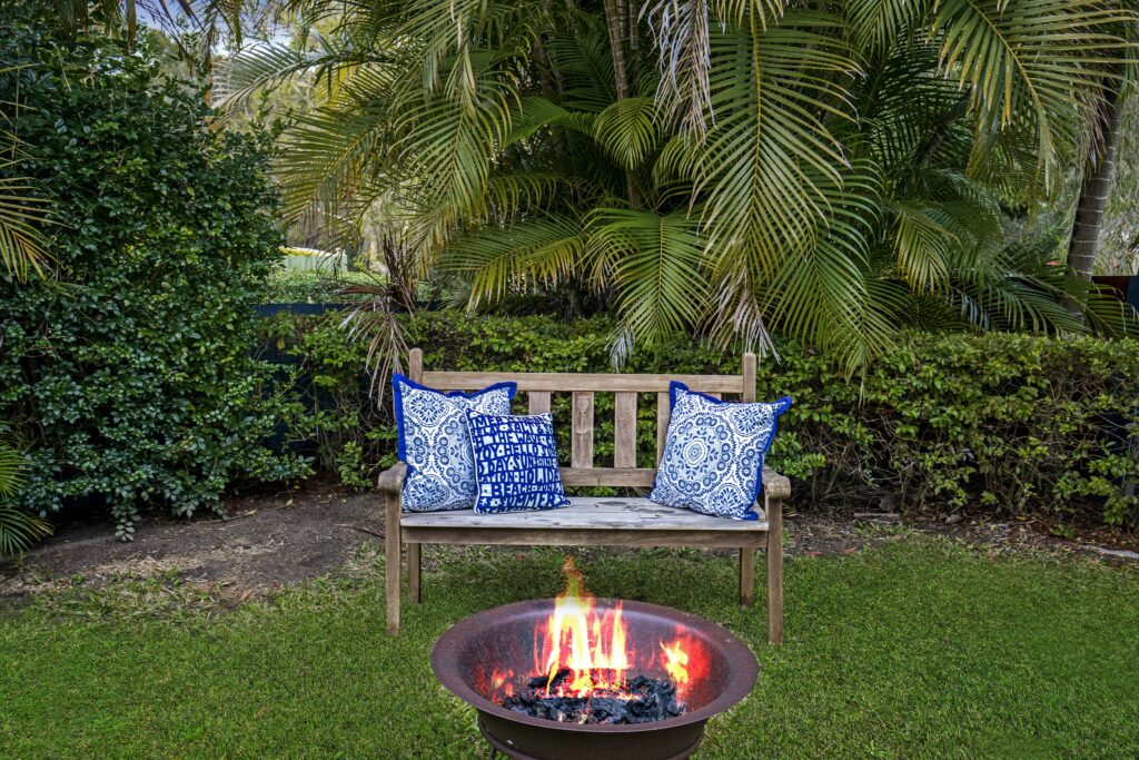 1 Natone Court, Sinnamon Park QLD 4073