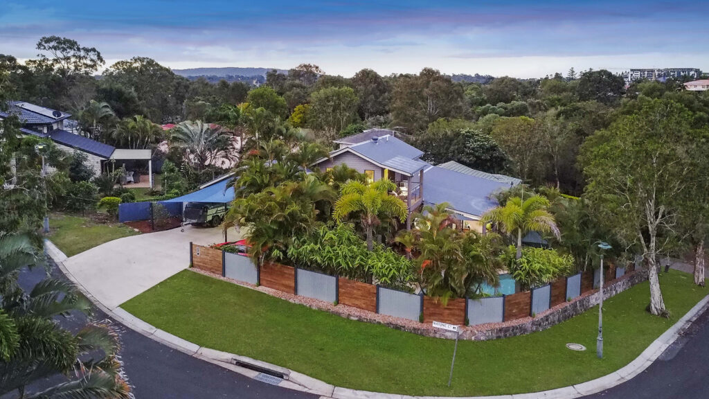 1 Natone Court, Sinnamon Park QLD 4073