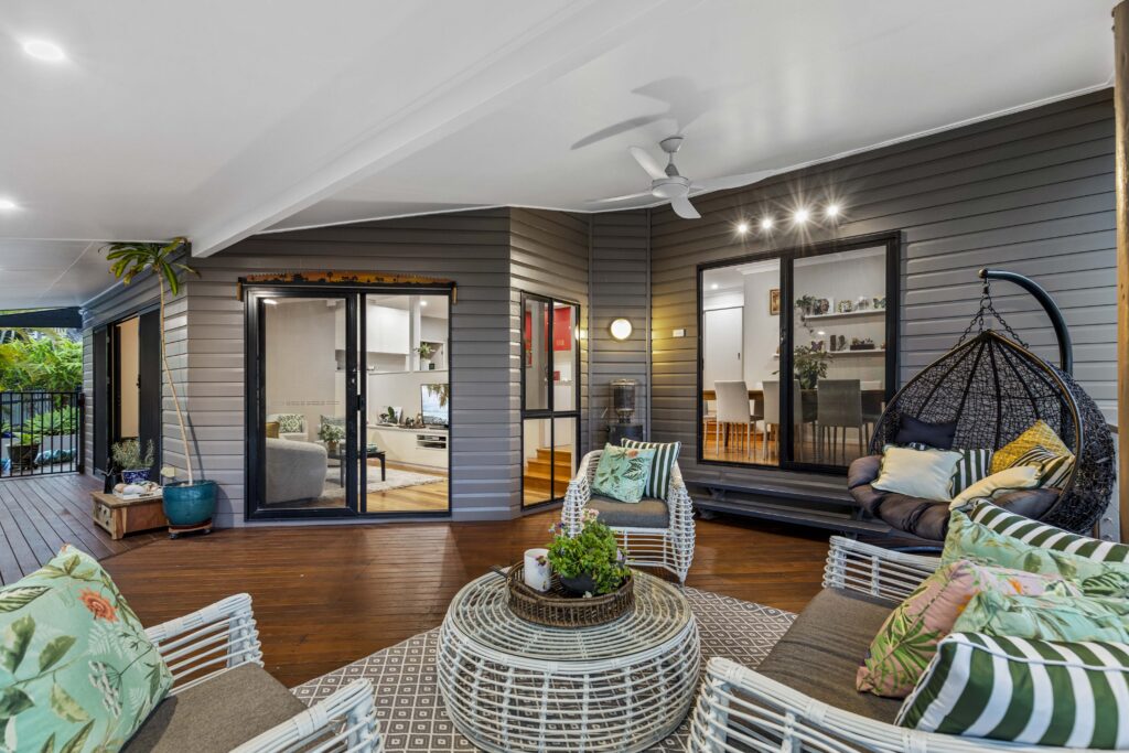 1 Natone Court, Sinnamon Park QLD 4073