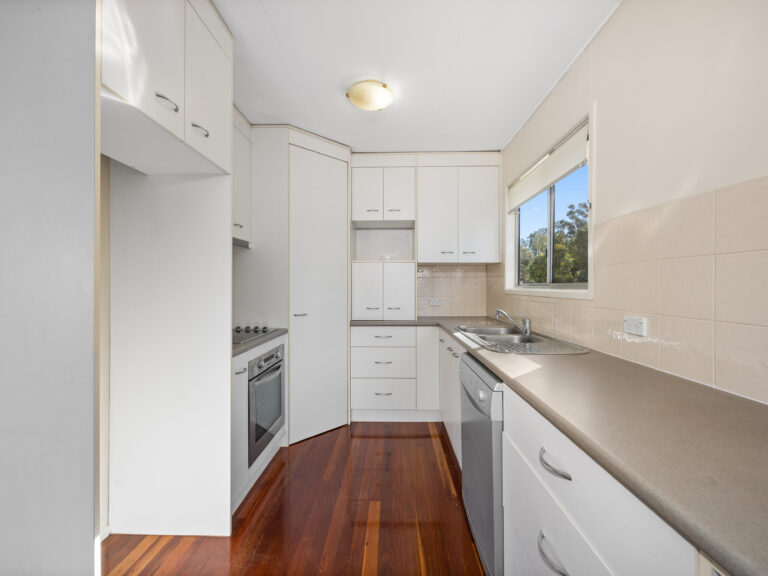 20 Geraldine Avenue, North Ipswich QLD 4305