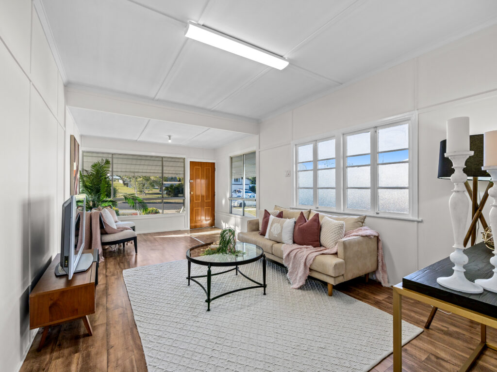 19 Kitchener Street, Booval, QLD 4304