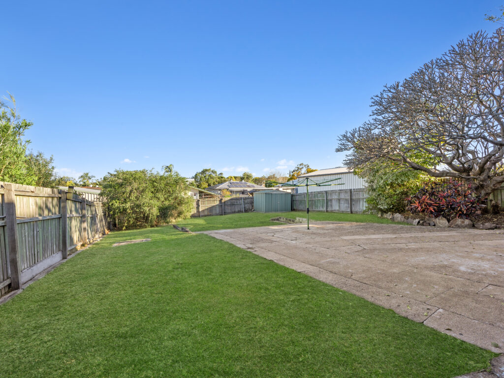 19 Kitchener Street, Booval, QLD 4304