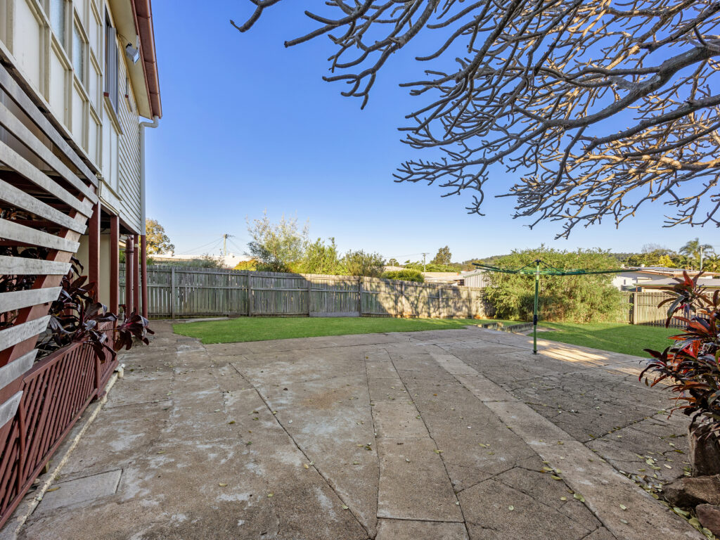 19 Kitchener Street, Booval, QLD 4304