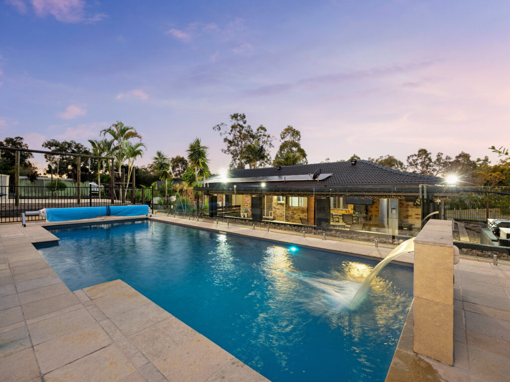 29 Gabbinbar Court, Pine Mountain, QLD 4306