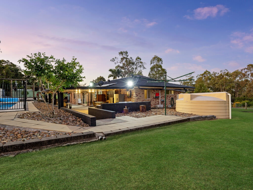 29 Gabbinbar Court, Pine Mountain, QLD 4306
