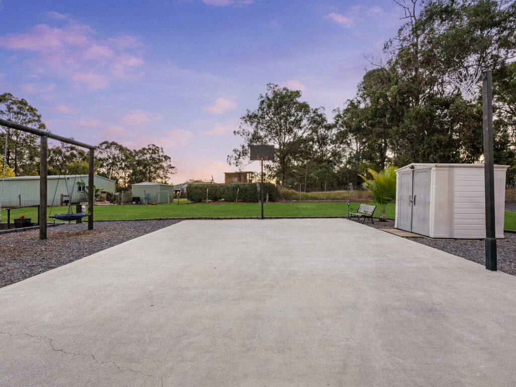 29 Gabbinbar Court, Pine Mountain, QLD 4306