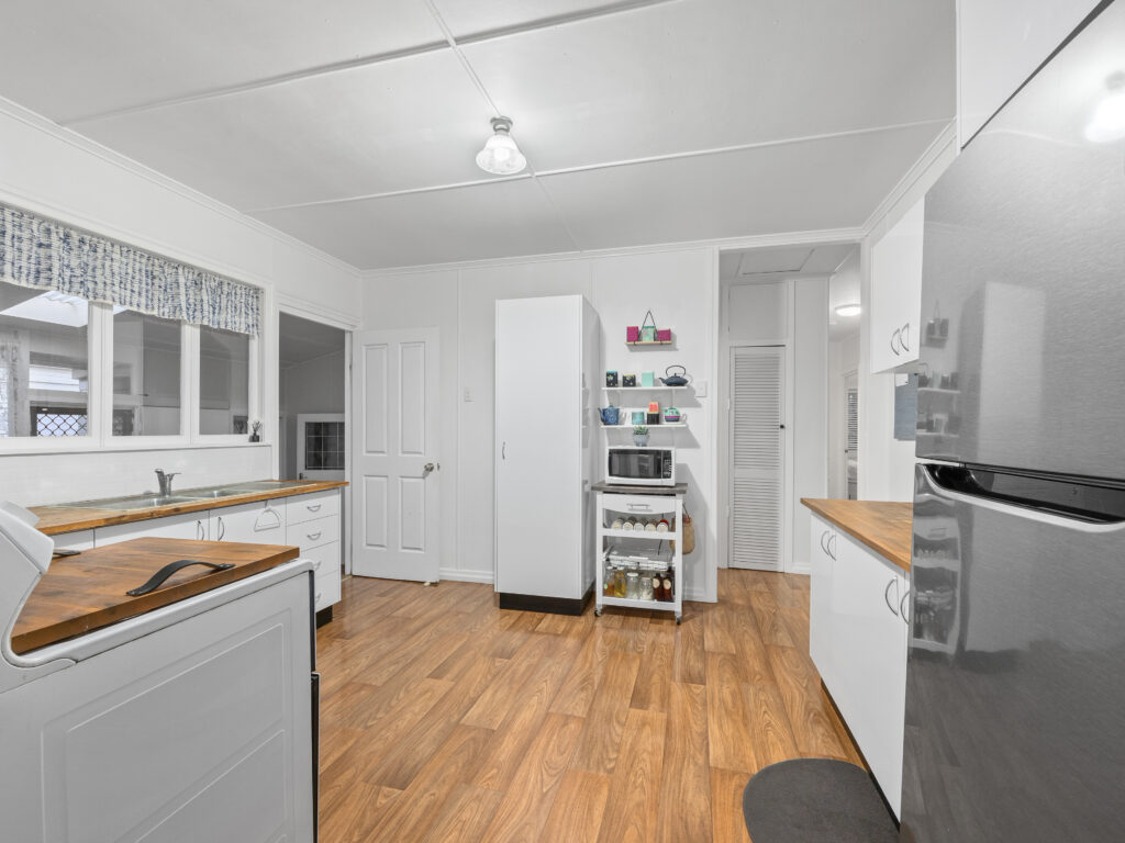 45 Tibbits Street, Bundamba, QLD 4304