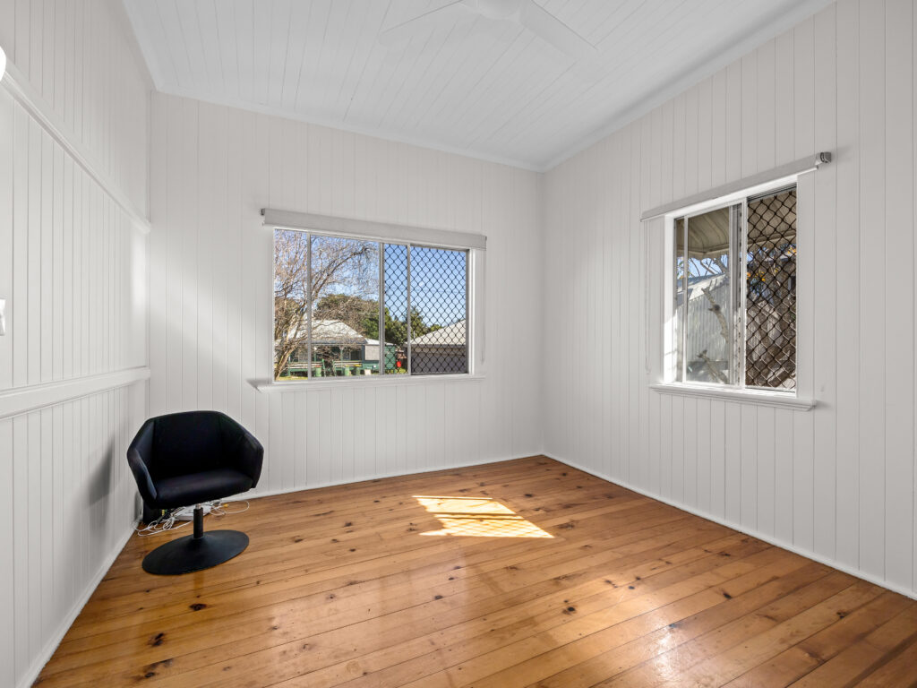 141 Chermside Road, East Ipswich, QLD 4305