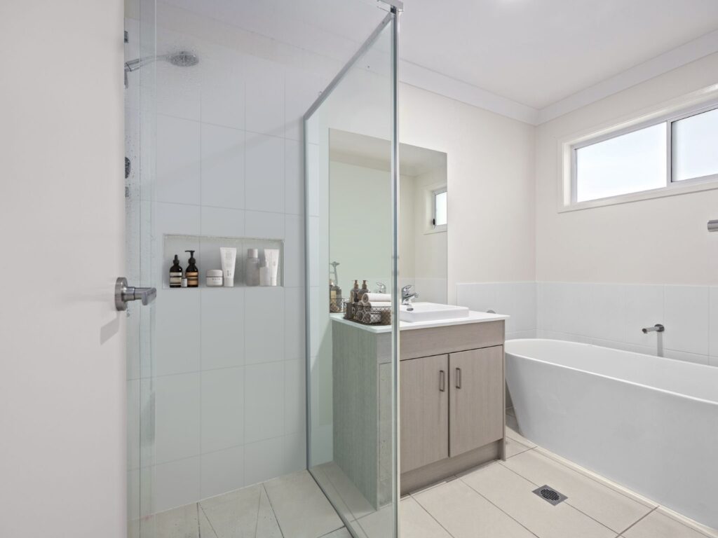 4 Gibson Street, White Rock, QLD 4306