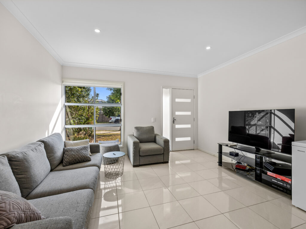 5 Waterfern Way, Ripley, QLD 4306