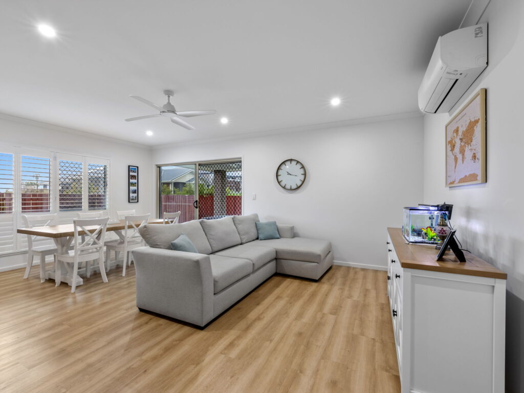 8 Polly Street, Deebing Heights, QLD 4306