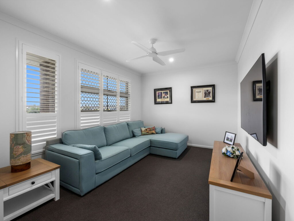 8 Polly Street, Deebing Heights, QLD 4306