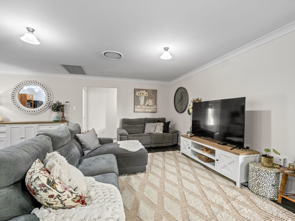 128 Owens Street, Marburg, QLD 4346