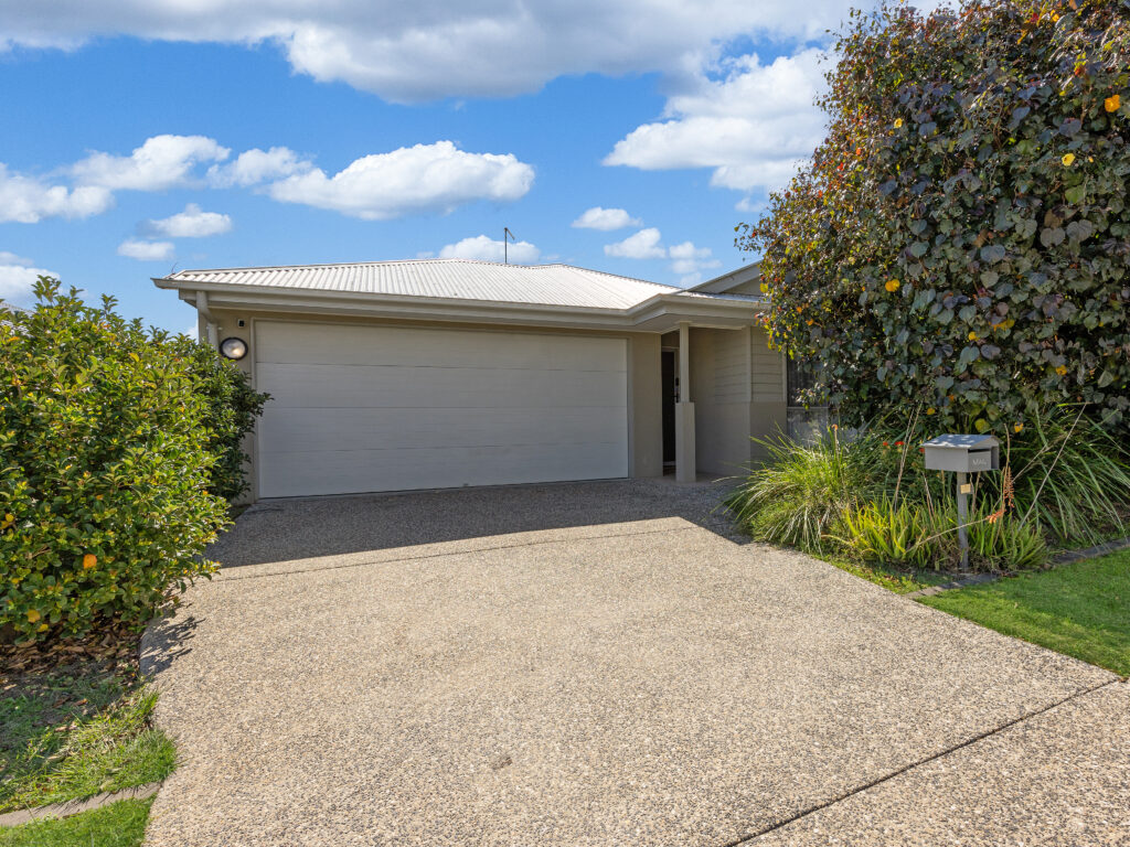 22 Daniell Close, Ripley, QLD 4306