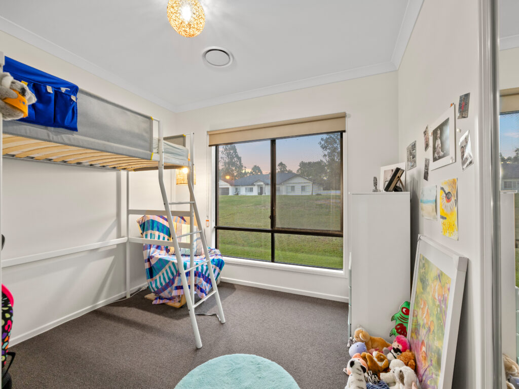 17 Habitat Place, Karalee, QLD 4306