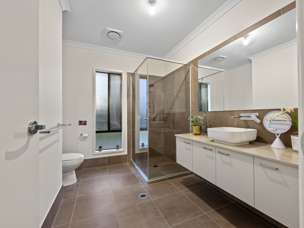 17 Habitat Place, Karalee, QLD 4306