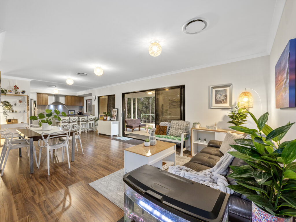 17 Habitat Place, Karalee, QLD 4306