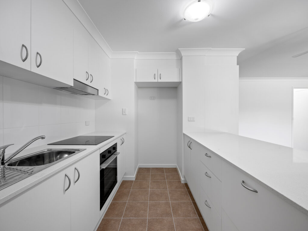 4/173 Warwick Road, Churchill, QLD 4305