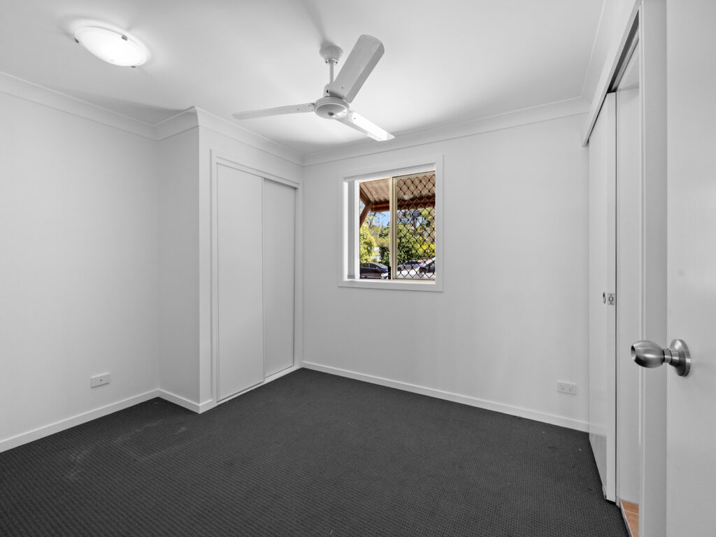 4/173 Warwick Road, Churchill, QLD 4305