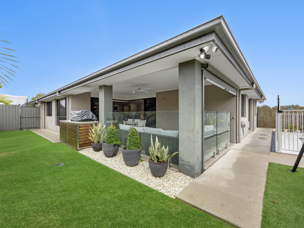 18 Lomond Street, South Ripley, QLD 4306