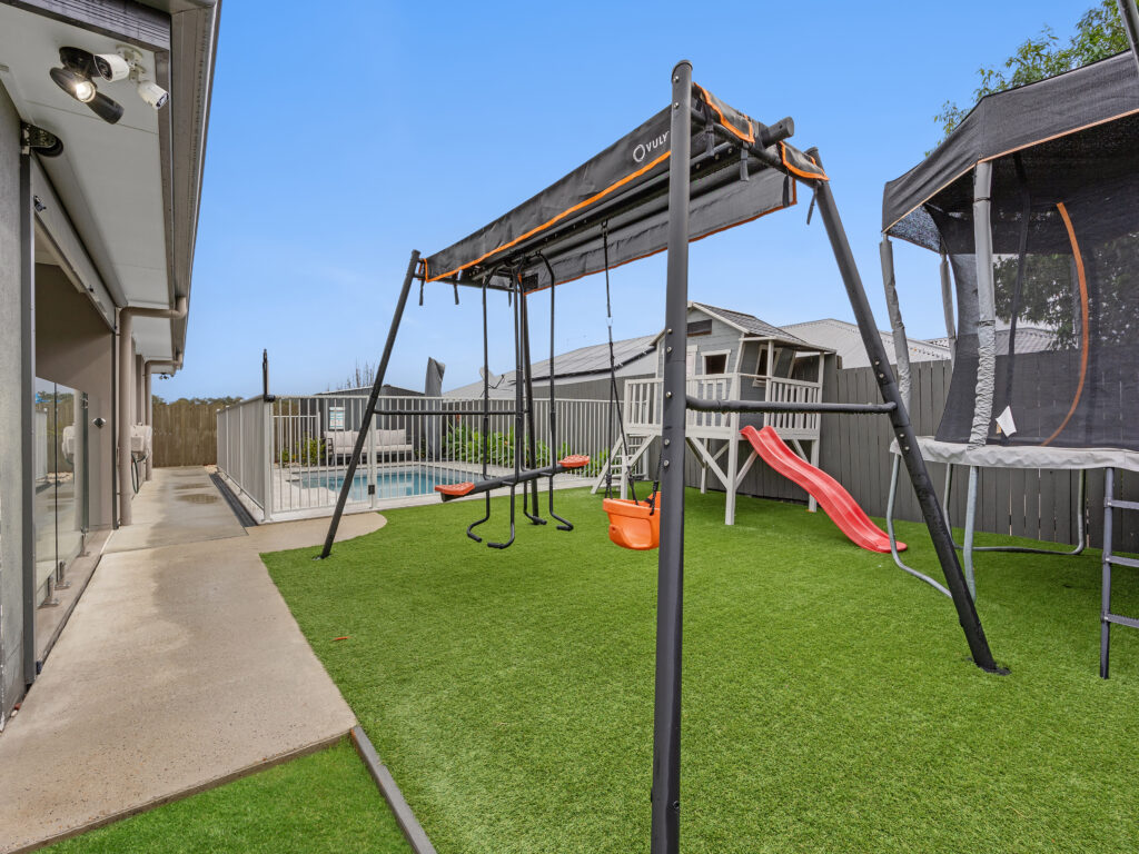 18 Lomond Street, South Ripley, QLD 4306