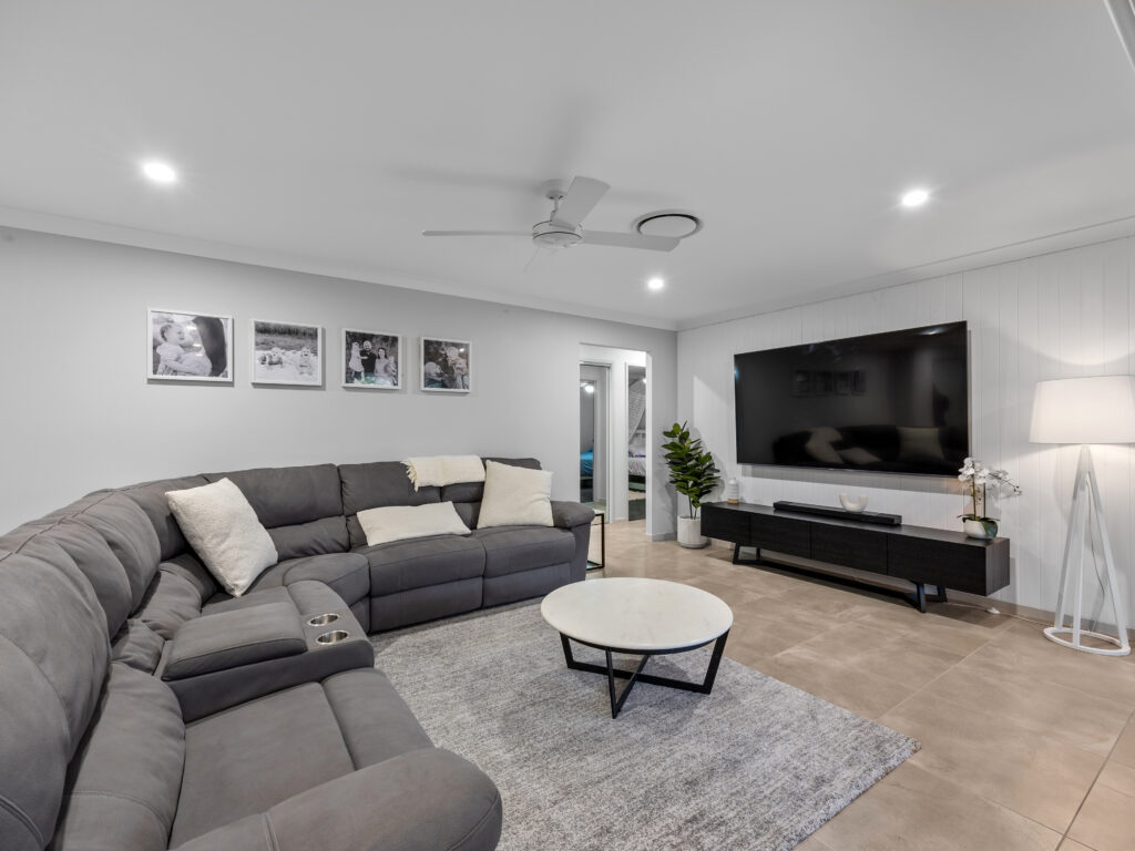 18 Lomond Street, South Ripley, QLD 4306