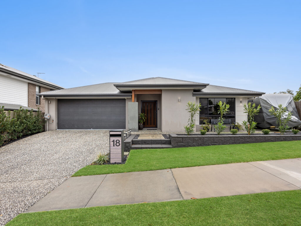 18 Lomond Street, South Ripley, QLD 4306