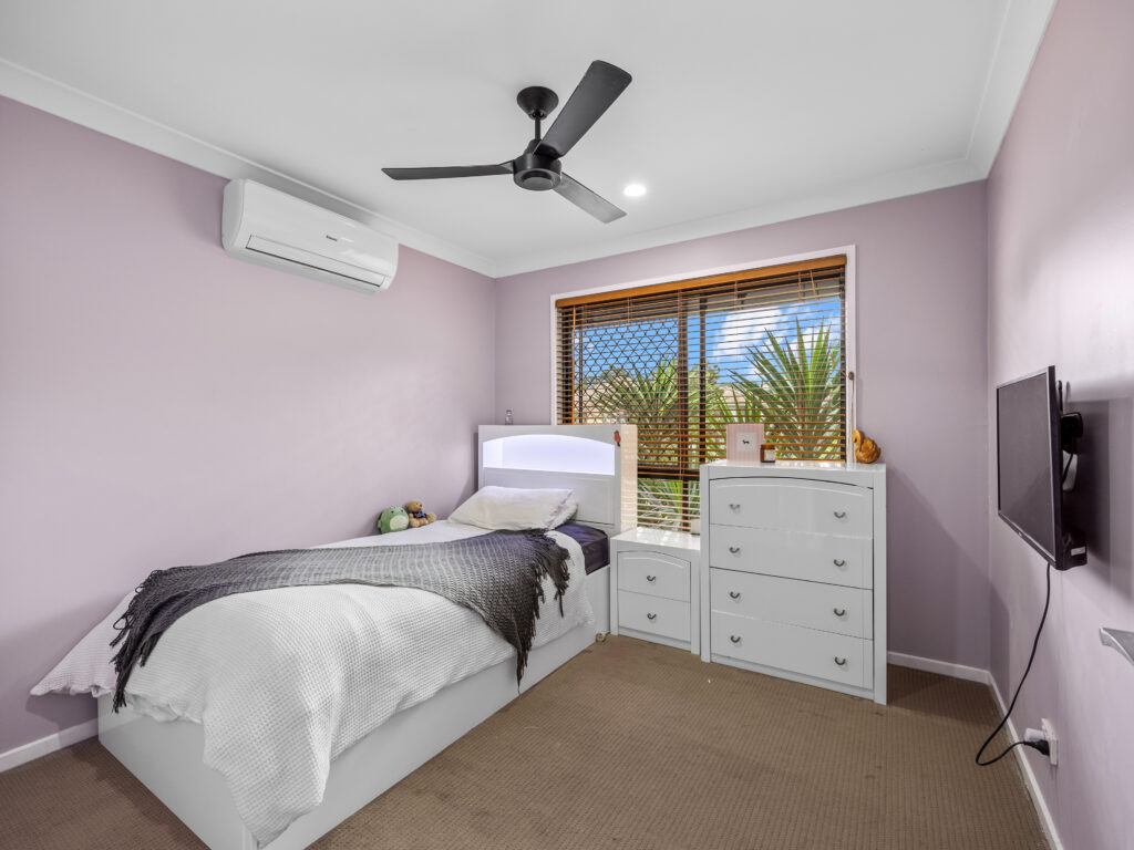 32 Oliver Drive, Redbank Plains, QLD 4301