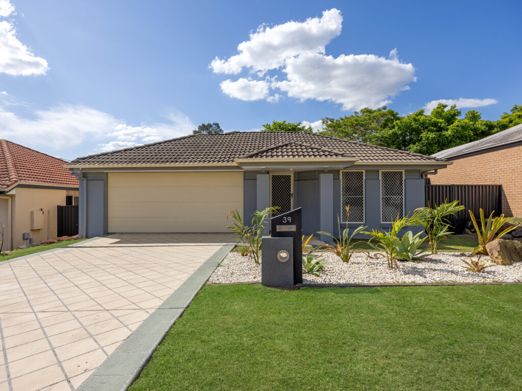 39 Tindle Street, Redbank Plains, QLD 4301