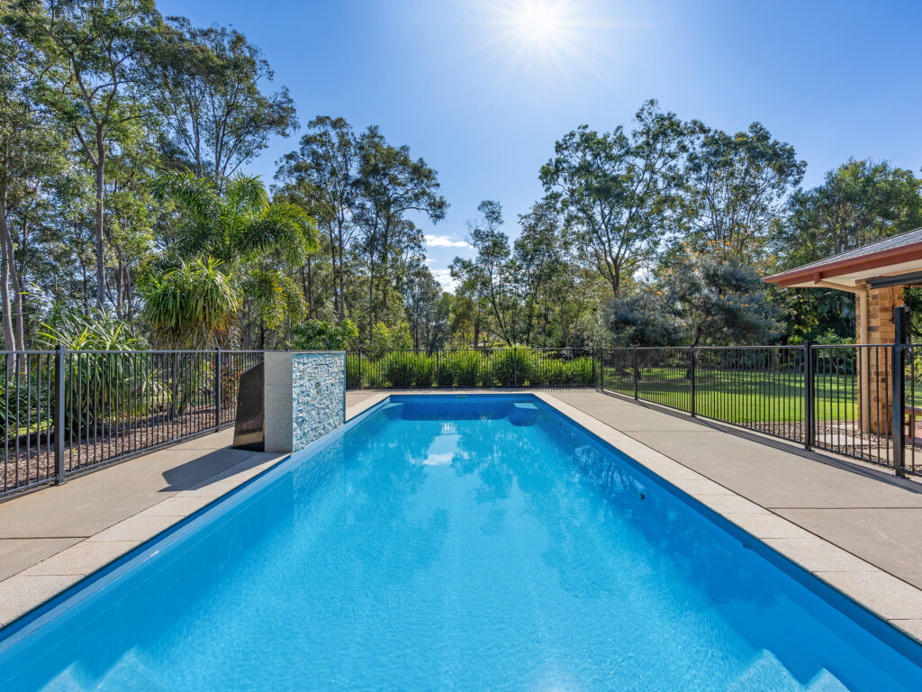 54 Glenross Drive, Pine Mountain, QLD 4306