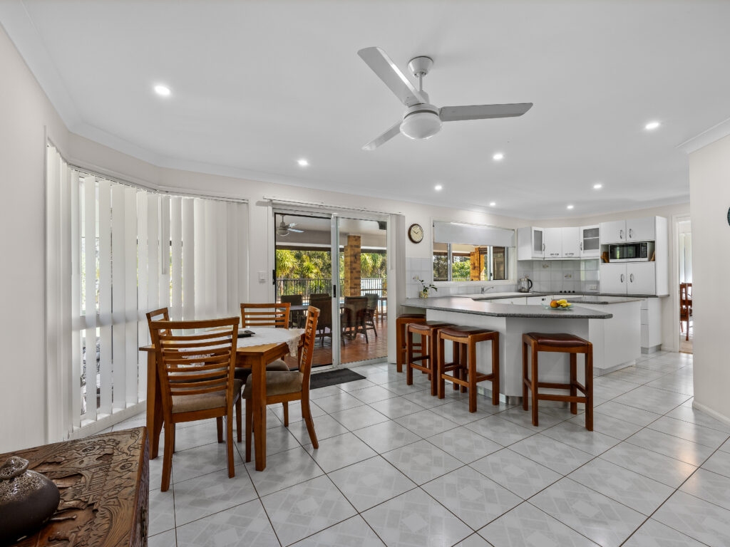 54 Glenross Drive, Pine Mountain, QLD 4306