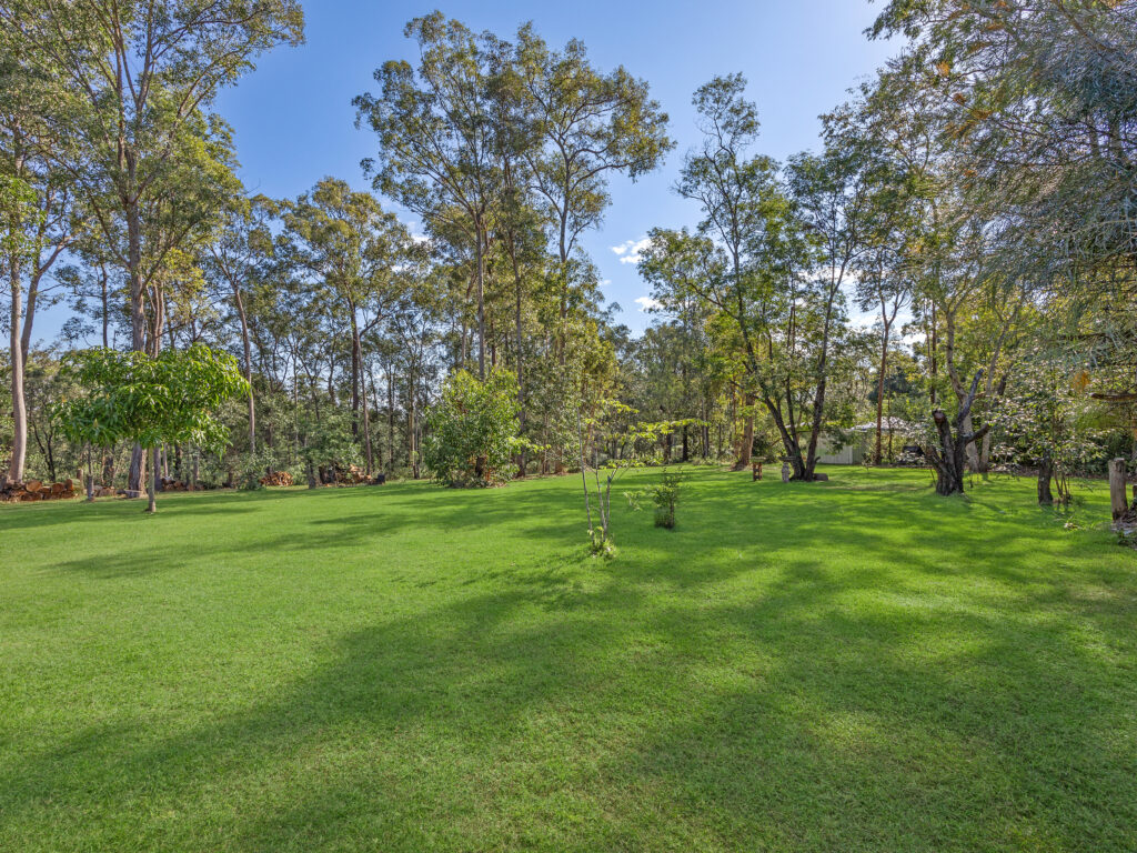 54 Glenross Drive, Pine Mountain, QLD 4306