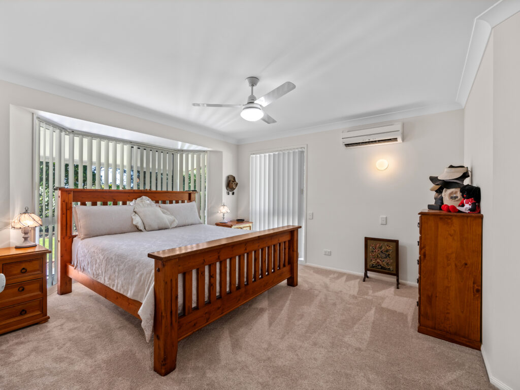 54 Glenross Drive, Pine Mountain, QLD 4306
