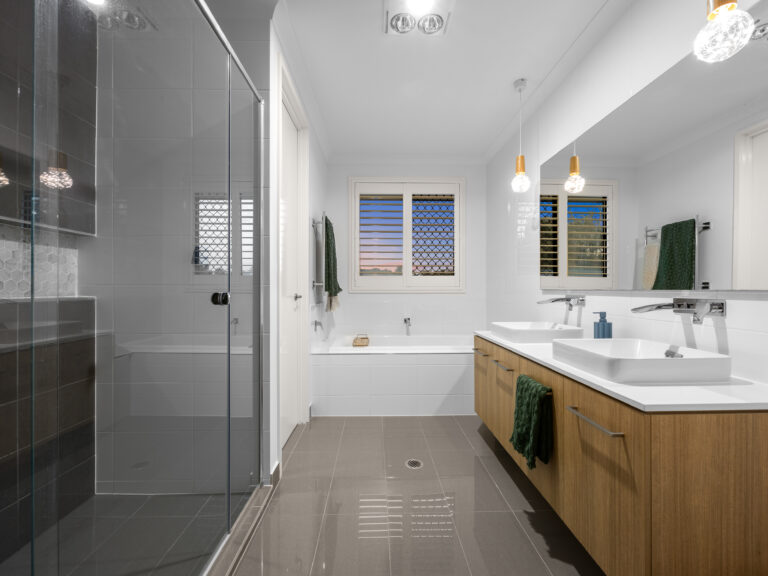 93 Armisfield Street, Doolandella QLD 4077