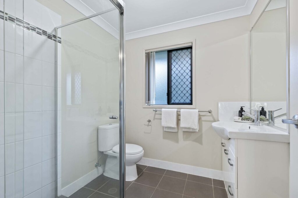 26 Violet Avenue, Springfield Lakes, QLD 4300