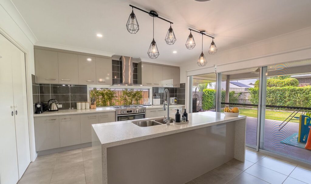 7 Mapleton Street, South Ripley, QLD 4306
