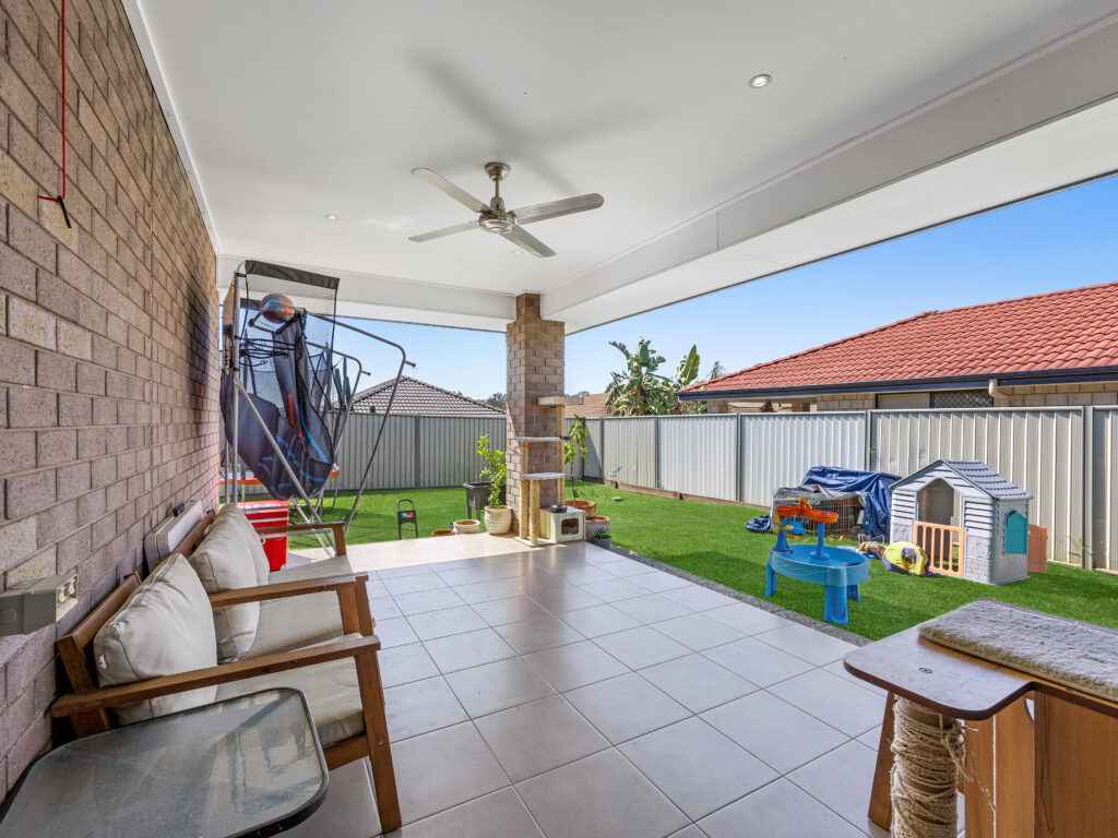 73 Kordan Boulevard, Raceview, QLD 4305