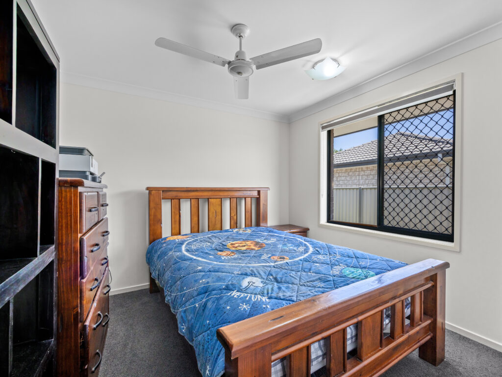 73 Kordan Boulevard, Raceview, QLD 4305