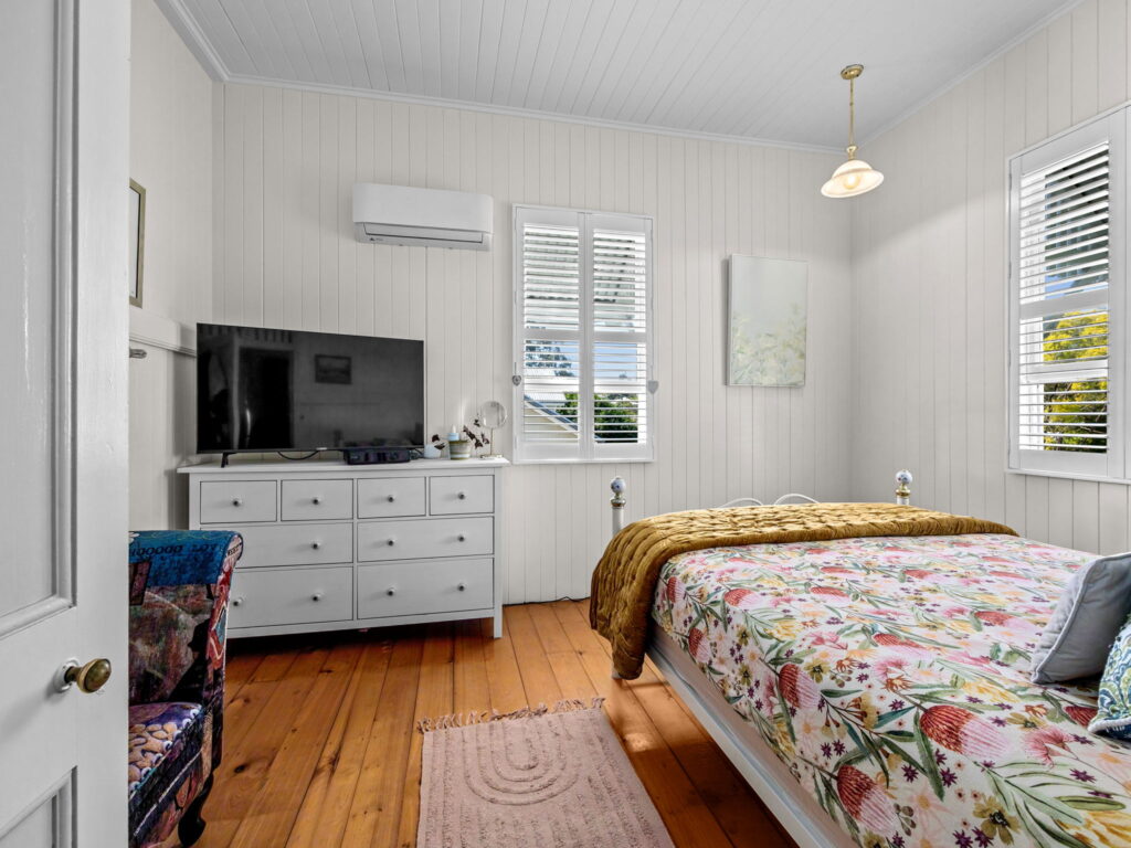 25 MacAlister Street, Ipswich, QLD 4305