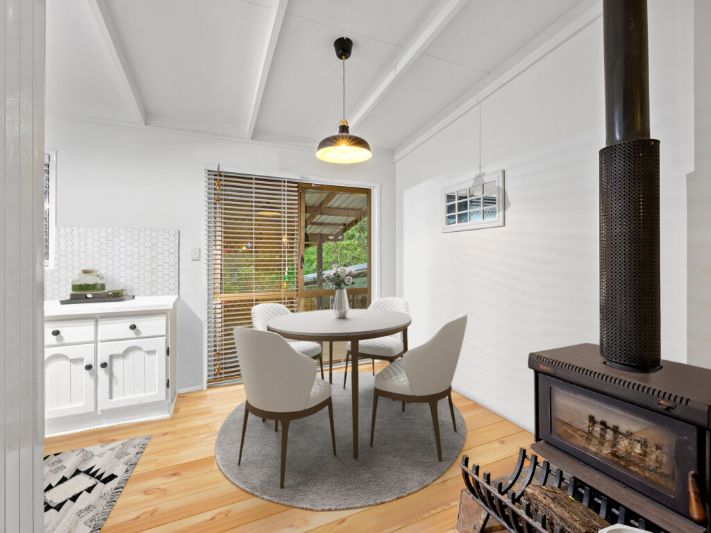 6 Harper Street, Raceview, QLD 4305
