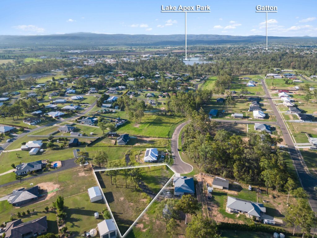 14 Wattle Crescent, Gatton, QLD 4343