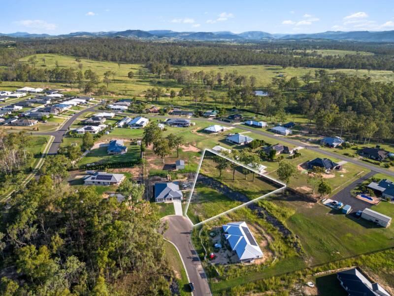 14 Wattle Crescent, Gatton, QLD 4343 AUS