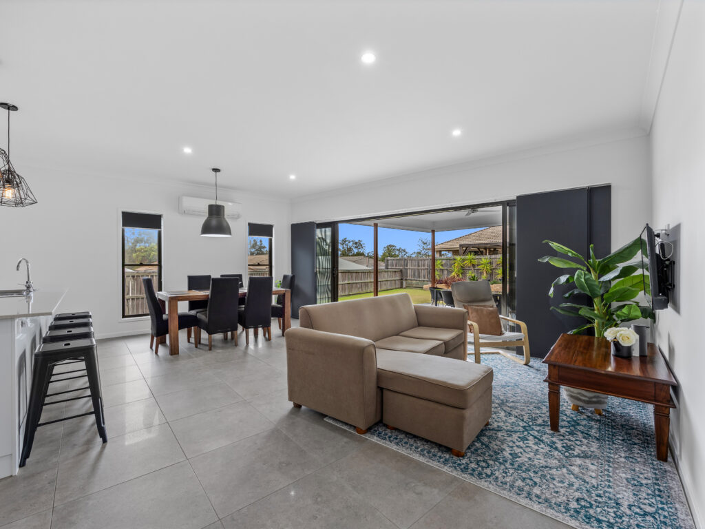 6 Kinkajou Street, Deebing Heights, QLD 4306