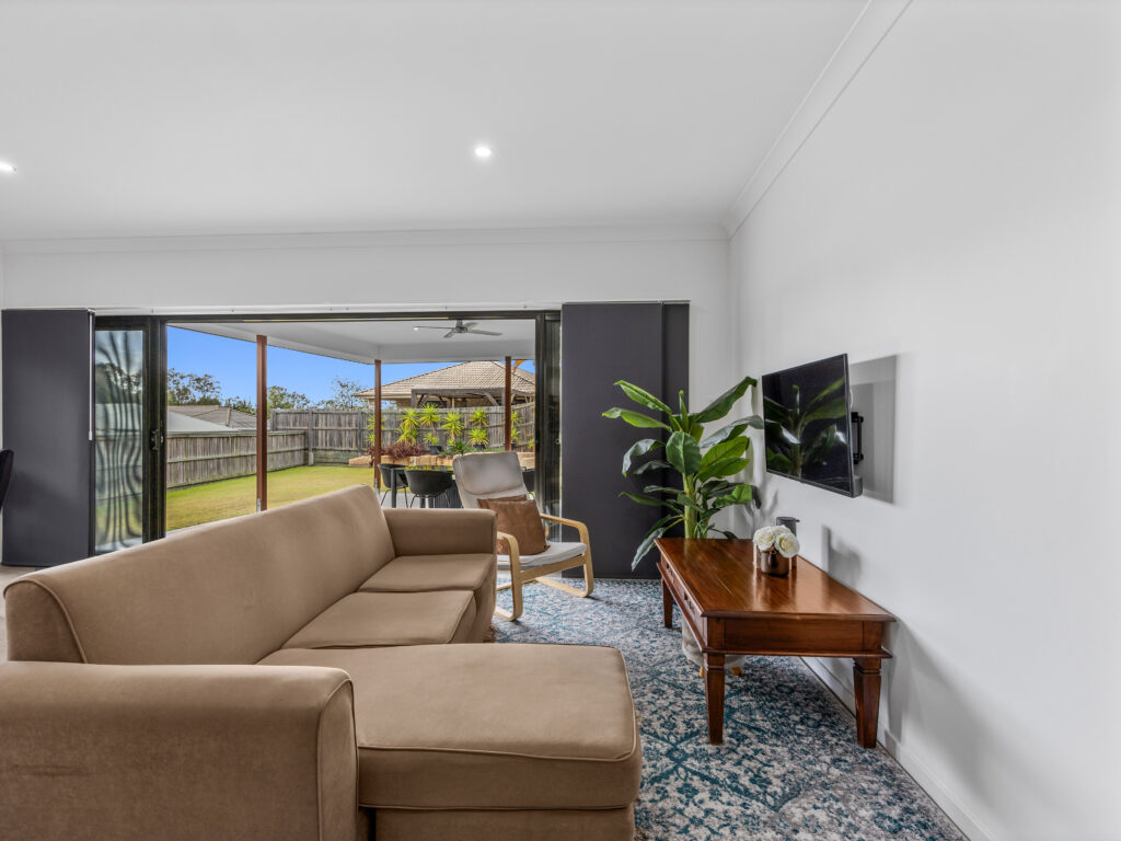6 Kinkajou Street, Deebing Heights, QLD 4306