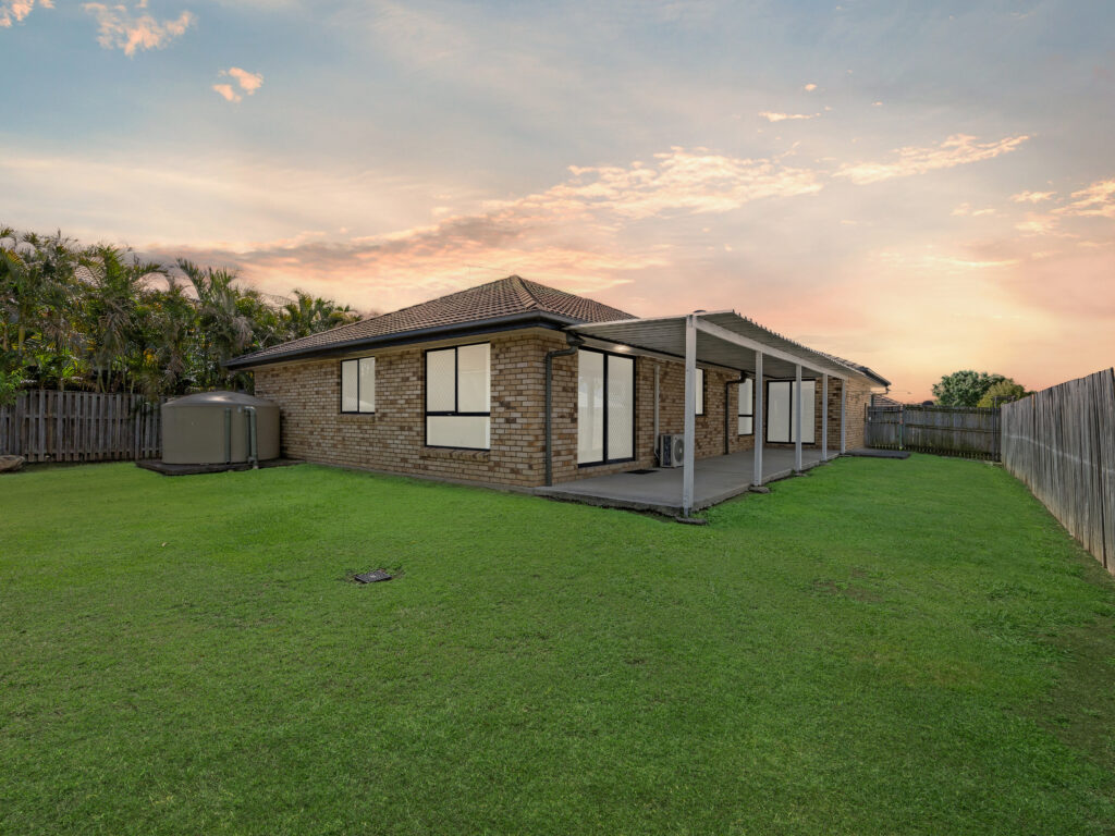 28 Brittany Crescent, Raceview, QLD 4305