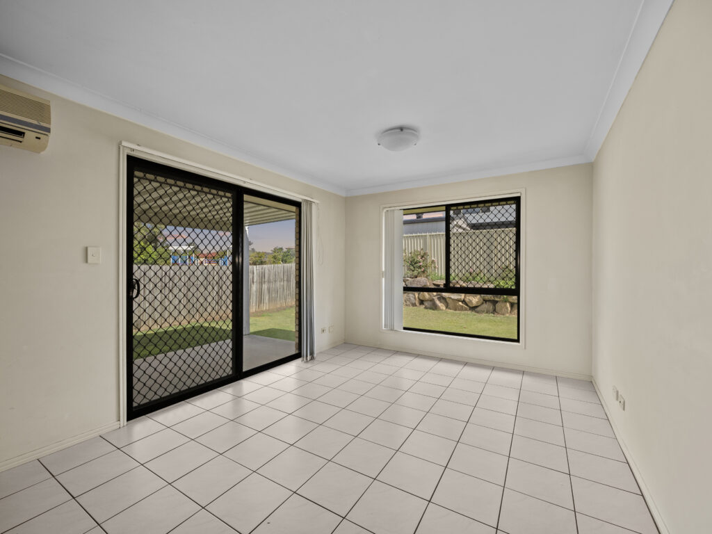 28 Brittany Crescent, Raceview, QLD 4305