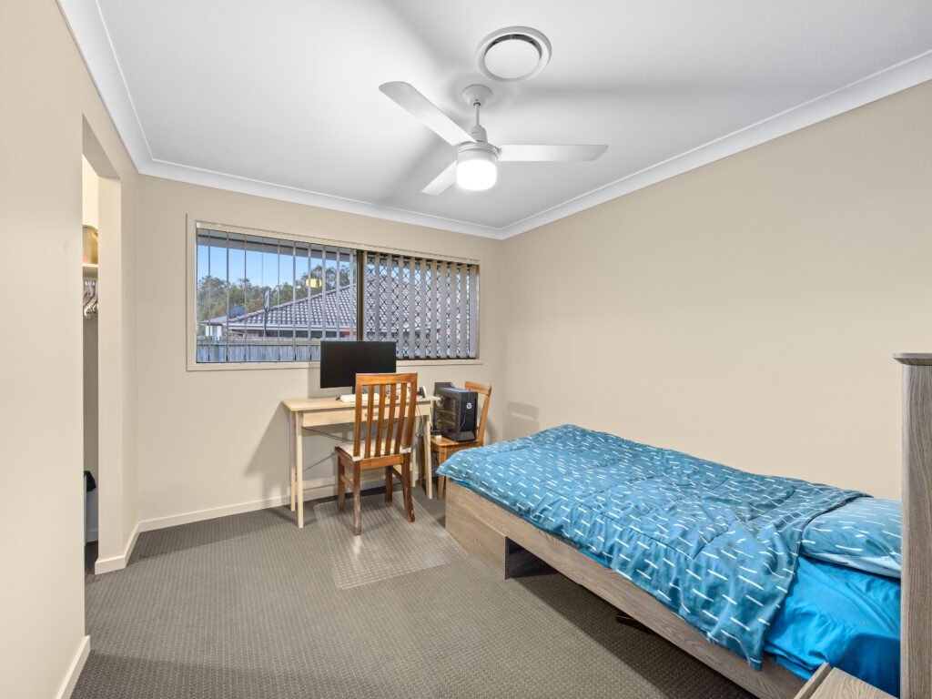 33 Benezet Drive, Augustine Heights, QLD 4300