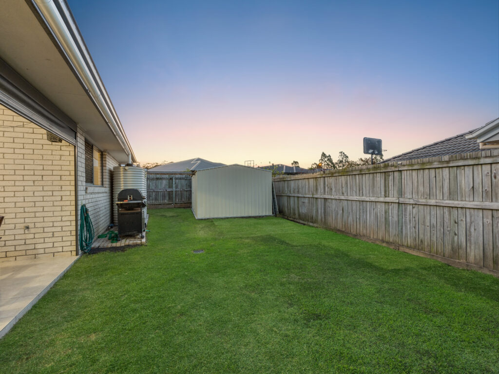 33 Benezet Drive, Augustine Heights, QLD 4300