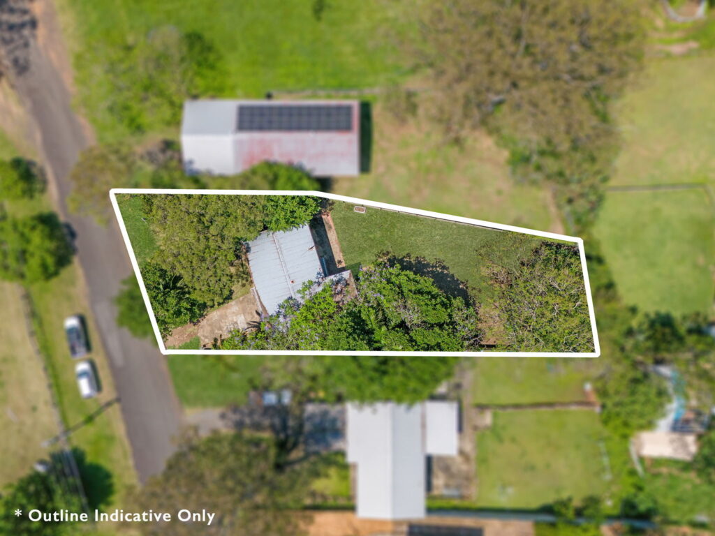 13 Queen Street, Blackstone, QLD 4304
