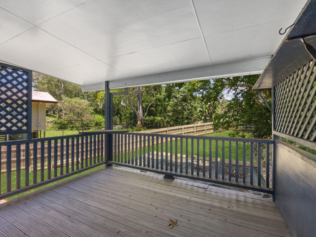 13 Queen Street, Blackstone, QLD 4304